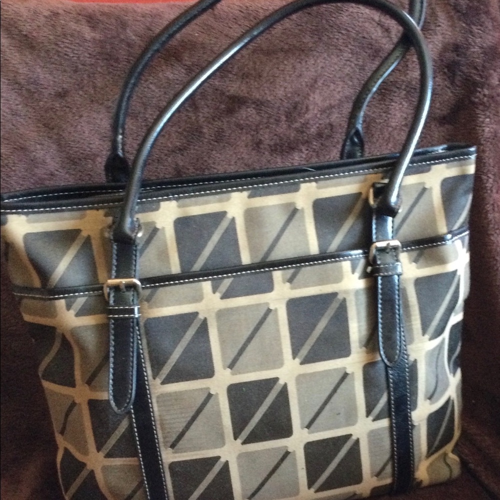Nine & Company purse